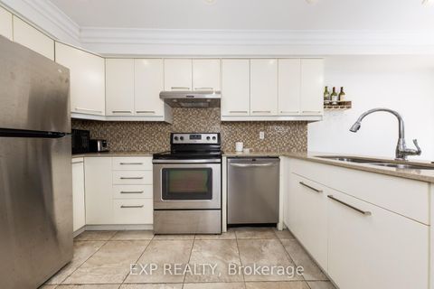 Photo 15 at 158 Millcroft Way, Brownridge, Vaughan Photo 15 at 158 Millcroft Way, Brownridge, Vaughan