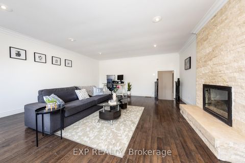 Photo 24 at 158 Millcroft Way, Brownridge, Vaughan