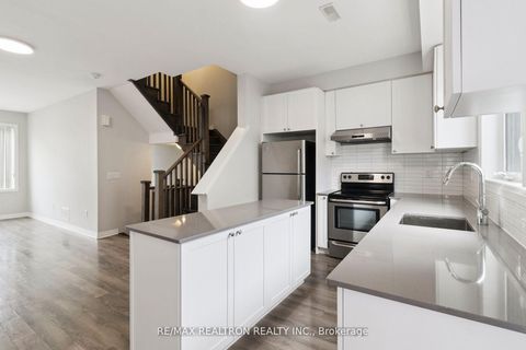 Photo 12 at 170 Frederick Tisdale Drive, CFB, Toronto