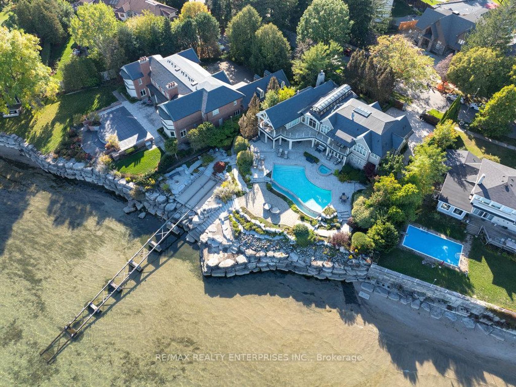 1500 Watersedge Road, Clarkson, Mississauga 
