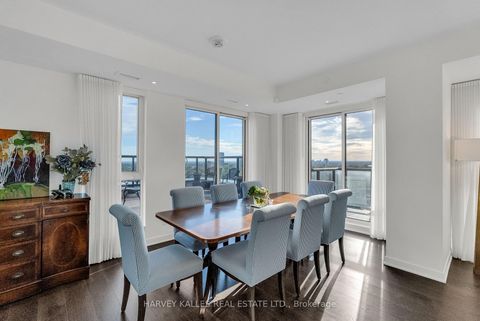 Photo 7 at 1105 - 185 Alberta Avenue, Oakwood Village, Toronto