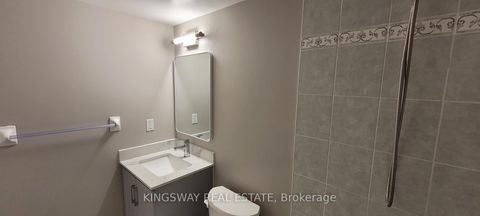 Photo 14 at 812 - 7 Lorraine Drive, Willowdale West, Toronto