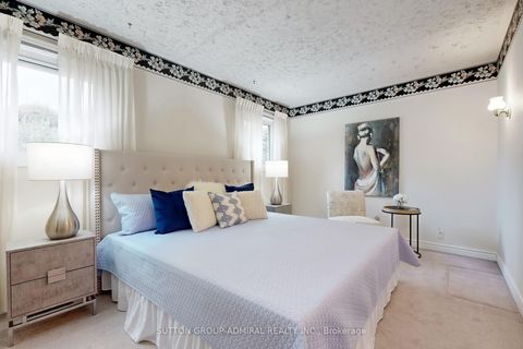 Photo 10 at 78 Belfry Drive, Leslie Valley, Newmarket