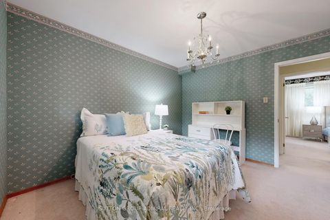 Photo 14 at 78 Belfry Drive, Leslie Valley, Newmarket