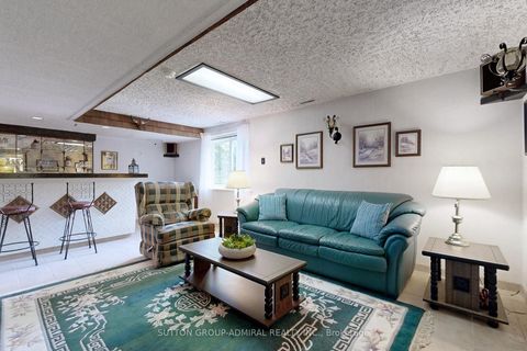 Photo 17 at 78 Belfry Drive, Leslie Valley, Newmarket