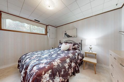 Photo 21 at 78 Belfry Drive, Leslie Valley, Newmarket