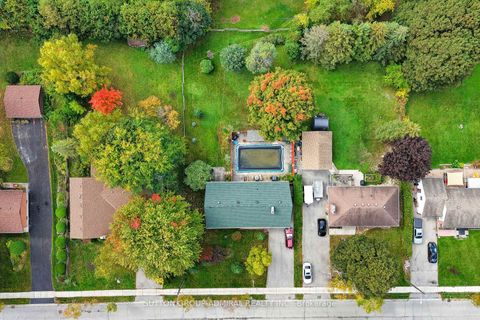 Photo 39 at 78 Belfry Drive, Leslie Valley, Newmarket