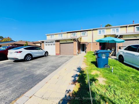 Photo 1 at 140 Quantrell Trail, Malvern, Toronto
