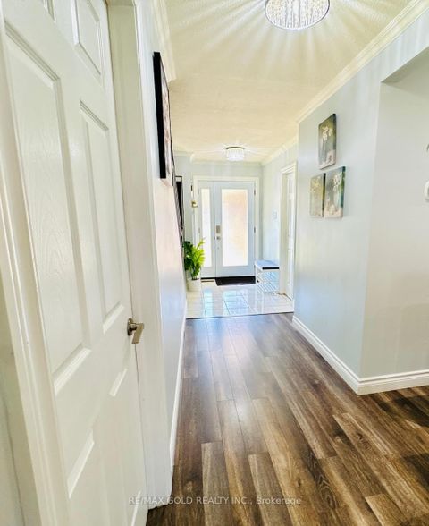 Photo 2 at 140 Quantrell Trail, Malvern, Toronto