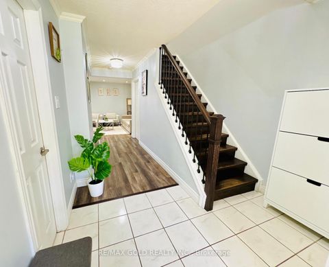 Photo 3 at 140 Quantrell Trail, Malvern, Toronto