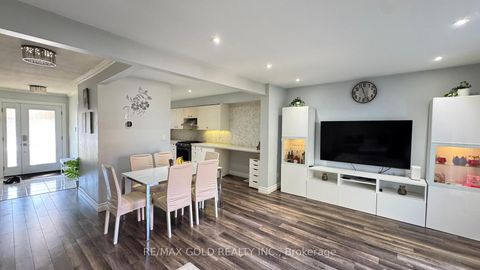 Photo 5 at 140 Quantrell Trail, Malvern, Toronto