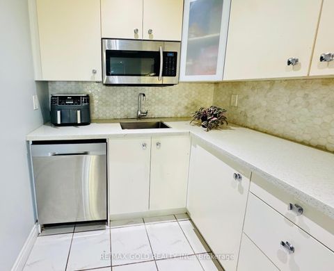 Photo 7 at 140 Quantrell Trail, Malvern, Toronto