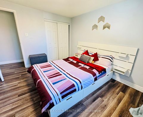 Photo 11 at 140 Quantrell Trail, Malvern, Toronto Photo 11 at 140 Quantrell Trail, Malvern, Toronto
