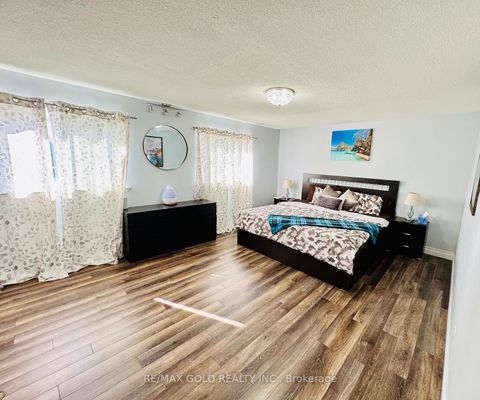 Photo 13 at 140 Quantrell Trail, Malvern, Toronto Photo 13 at 140 Quantrell Trail, Malvern, Toronto