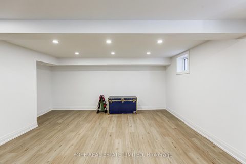 Photo 22 at 35 Tofield Crescent, Kipling, Toronto