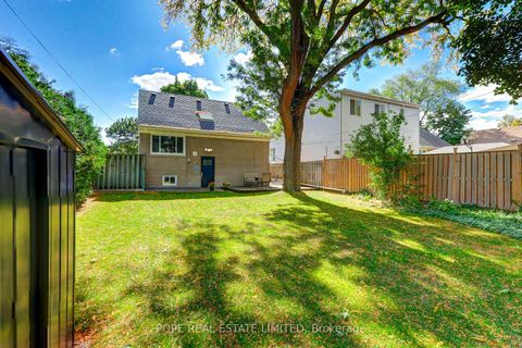 Photo 31 at 35 Tofield Crescent, Kipling, Toronto