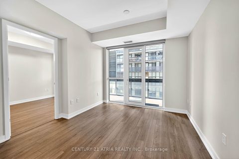 Photo 9 at 707 - 39 Roehampton Avenue, Mount Pleasant West, Toronto Photo 9 at 707 - 39 Roehampton Avenue, Mount Pleasant West, Toronto