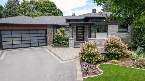 Photo 1 at 18 Plumbstead Court, Rosethorn, Toronto