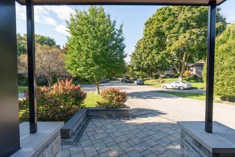 Photo 3 at 18 Plumbstead Court, Rosethorn, Toronto Photo 3 at 18 Plumbstead Court, Rosethorn, Toronto