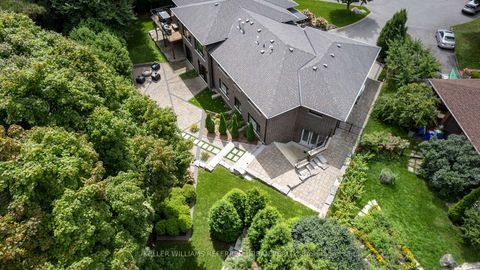 Photo 13 at 18 Plumbstead Court, Rosethorn, Toronto Photo 13 at 18 Plumbstead Court, Rosethorn, Toronto