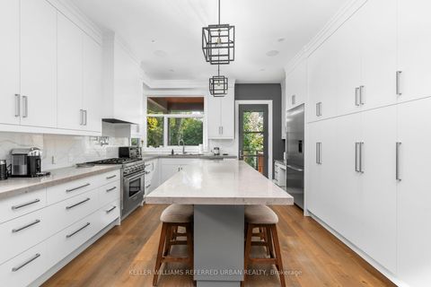 Photo 23 at 18 Plumbstead Court, Rosethorn, Toronto