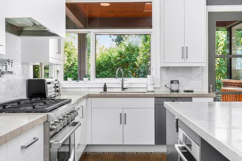 Photo 24 at 18 Plumbstead Court, Rosethorn, Toronto