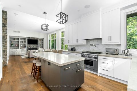 Photo 27 at 18 Plumbstead Court, Rosethorn, Toronto