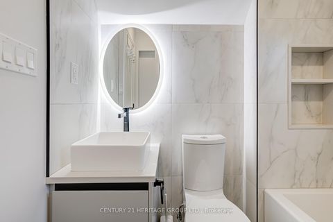 Photo 21 at 576 Broadway Avenue, Leaside, Toronto