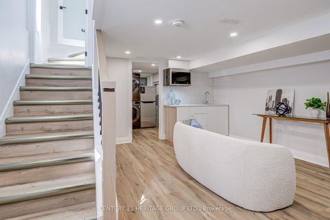 Photo 23 at 576 Broadway Avenue, Leaside, Toronto