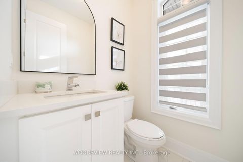 Photo 5 at 9 Ballantyne Boulevard, Vellore Village, Vaughan