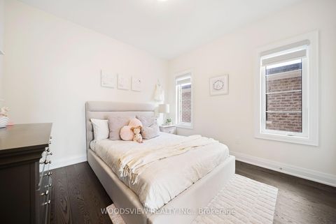 Photo 27 at 9 Ballantyne Boulevard, Vellore Village, Vaughan