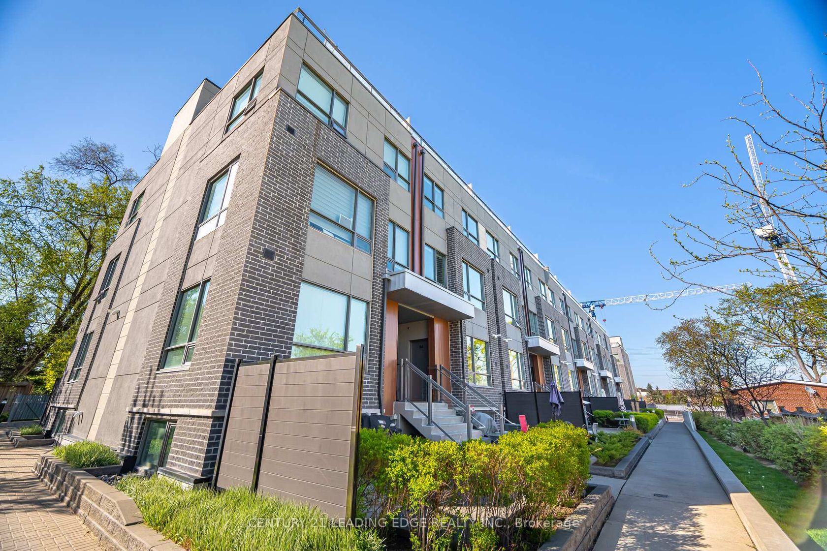 35 - 650 Atwater Avenue, Mineola, Mississauga by Loree Meneguzzi Real Estate 35 - 650 Atwater Avenue, Mineola, Mississauga