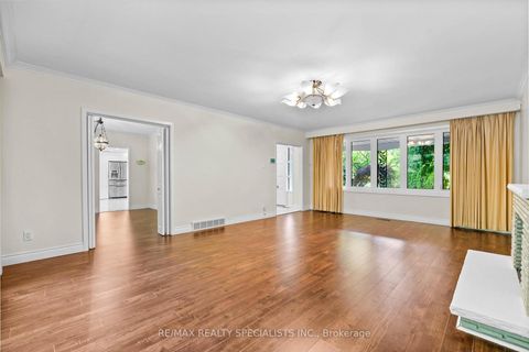 Photo 8 at 145 Wolfdale Avenue, SW Southwest, Oakville