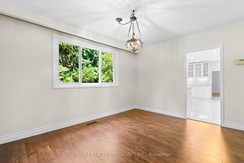 Photo 9 at 145 Wolfdale Avenue, SW Southwest, Oakville