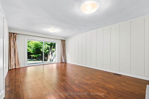 Photo 16 at 145 Wolfdale Avenue, SW Southwest, Oakville