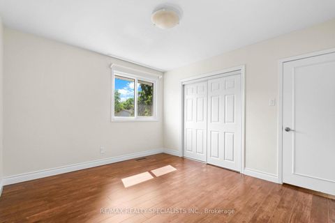 Photo 24 at 145 Wolfdale Avenue, SW Southwest, Oakville