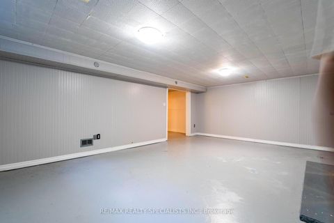 Photo 27 at 145 Wolfdale Avenue, SW Southwest, Oakville