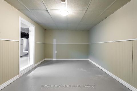 Photo 28 at 145 Wolfdale Avenue, SW Southwest, Oakville