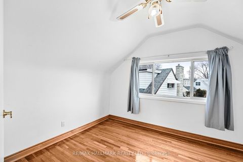 Photo 14 at 17 Tofield Crescent, Kipling, Toronto