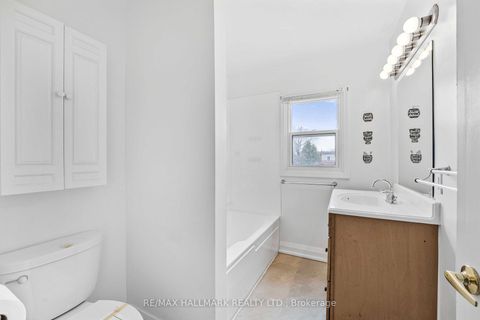 Photo 16 at 17 Tofield Crescent, Kipling, Toronto