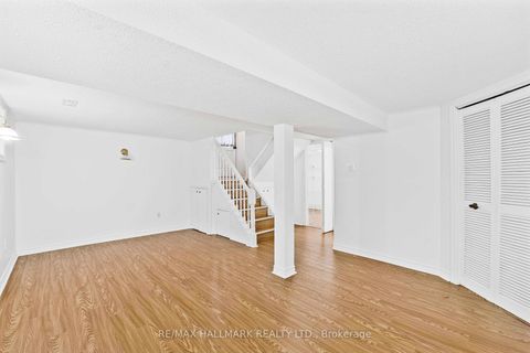 Photo 20 at 17 Tofield Crescent, Kipling, Toronto