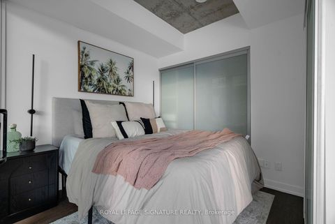 Photo 13 at 804 - 650 King Street W, Waterfront Communities C1, Toronto