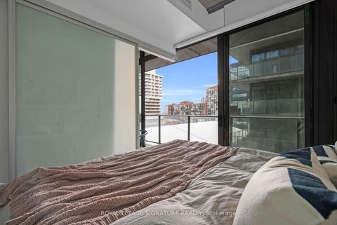 Photo 15 at 804 - 650 King Street W, Waterfront Communities C1, Toronto