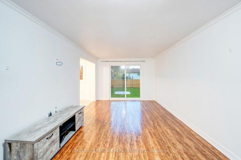Photo 4 at 66 Corbett Drive, Grove East, Barrie