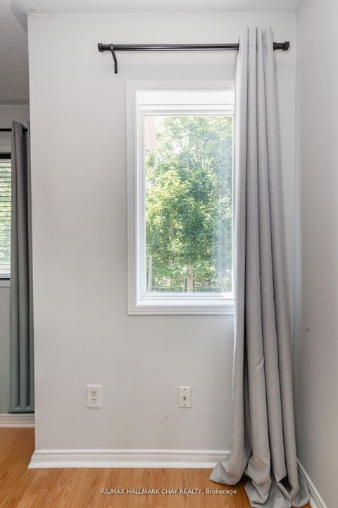 Photo 13 at 248 Ferndale Drive S, Ardagh, Barrie