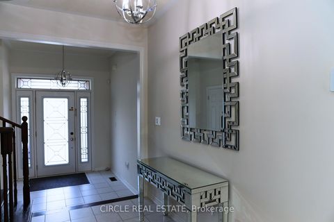 Photo 6 at 295 Northglen Boulevard, Bowmanville, Clarington