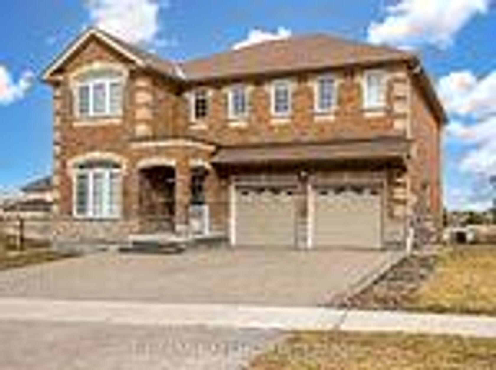 2071 Gibson Street, Alcona, Innisfil photo number 2