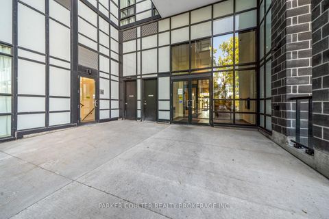 Photo 2 at 114 - 681 Yonge Street, Painswick South, Barrie