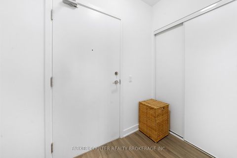 Photo 5 at 114 - 681 Yonge Street, Painswick South, Barrie