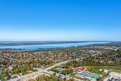 Photo 34 at 114 - 681 Yonge Street, Painswick South, Barrie